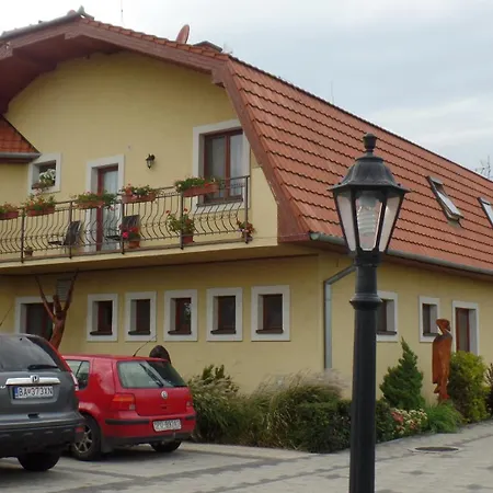Pri Rybniku 3*