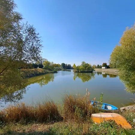 בית הארחה Pri Rybniku Velka Paka