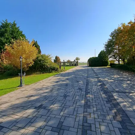 בית הארחה Pri Rybniku Velka Paka