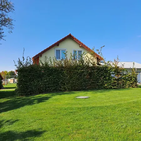 Pri Rybniku בית הארחה Velka Paka